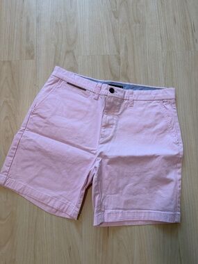 Tommy Hilfiger Pink Cotton Shorts with Contrast Waistband
